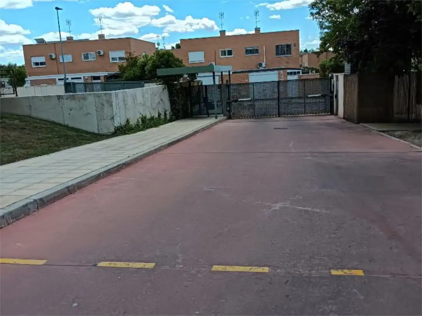 Aparcament de Pis en venda en Rivas-Vaciamadrid amb Aire condicionat i Piscina