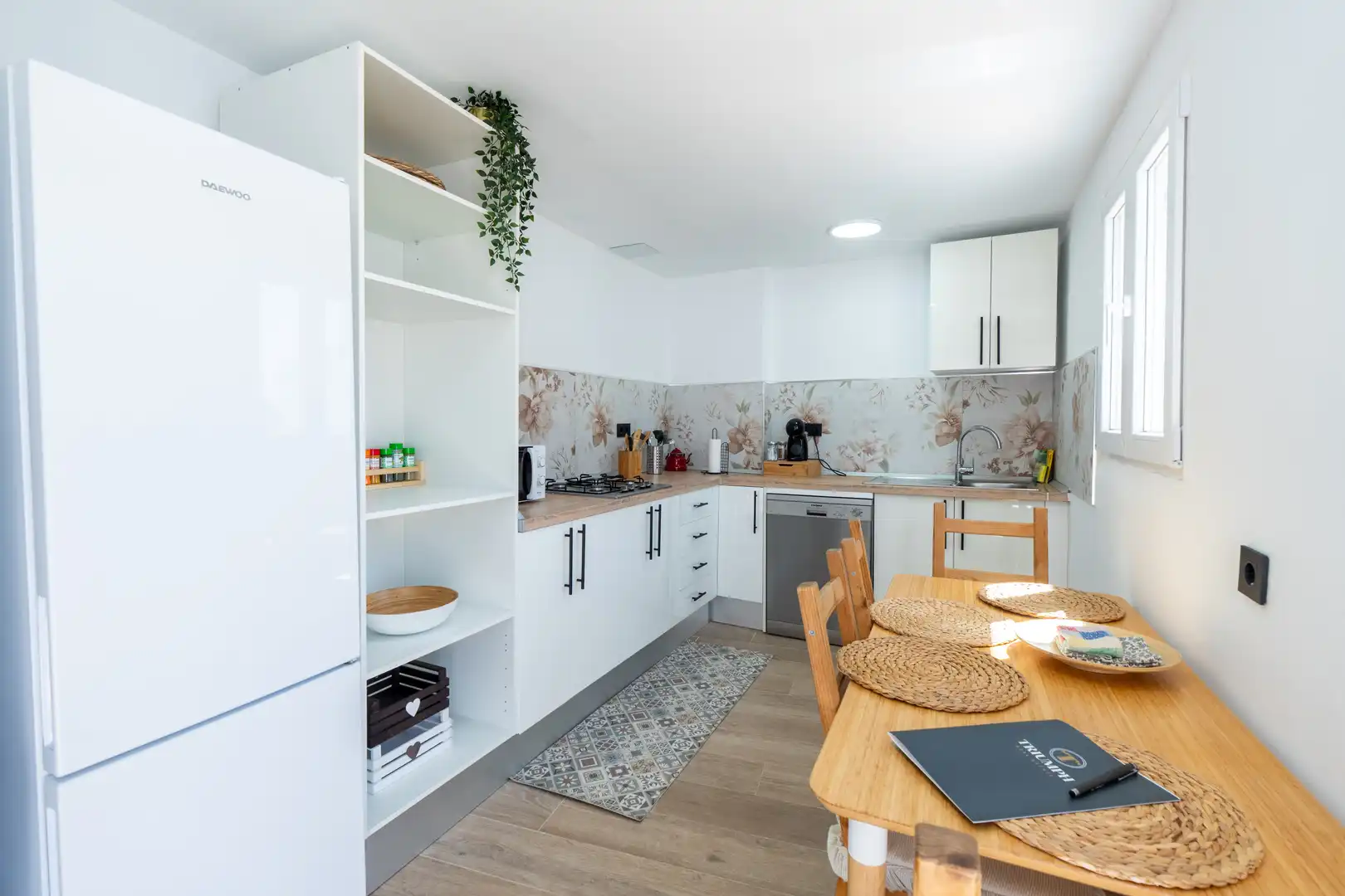 Kitchen of Houses for sale in Ingenio pueblo