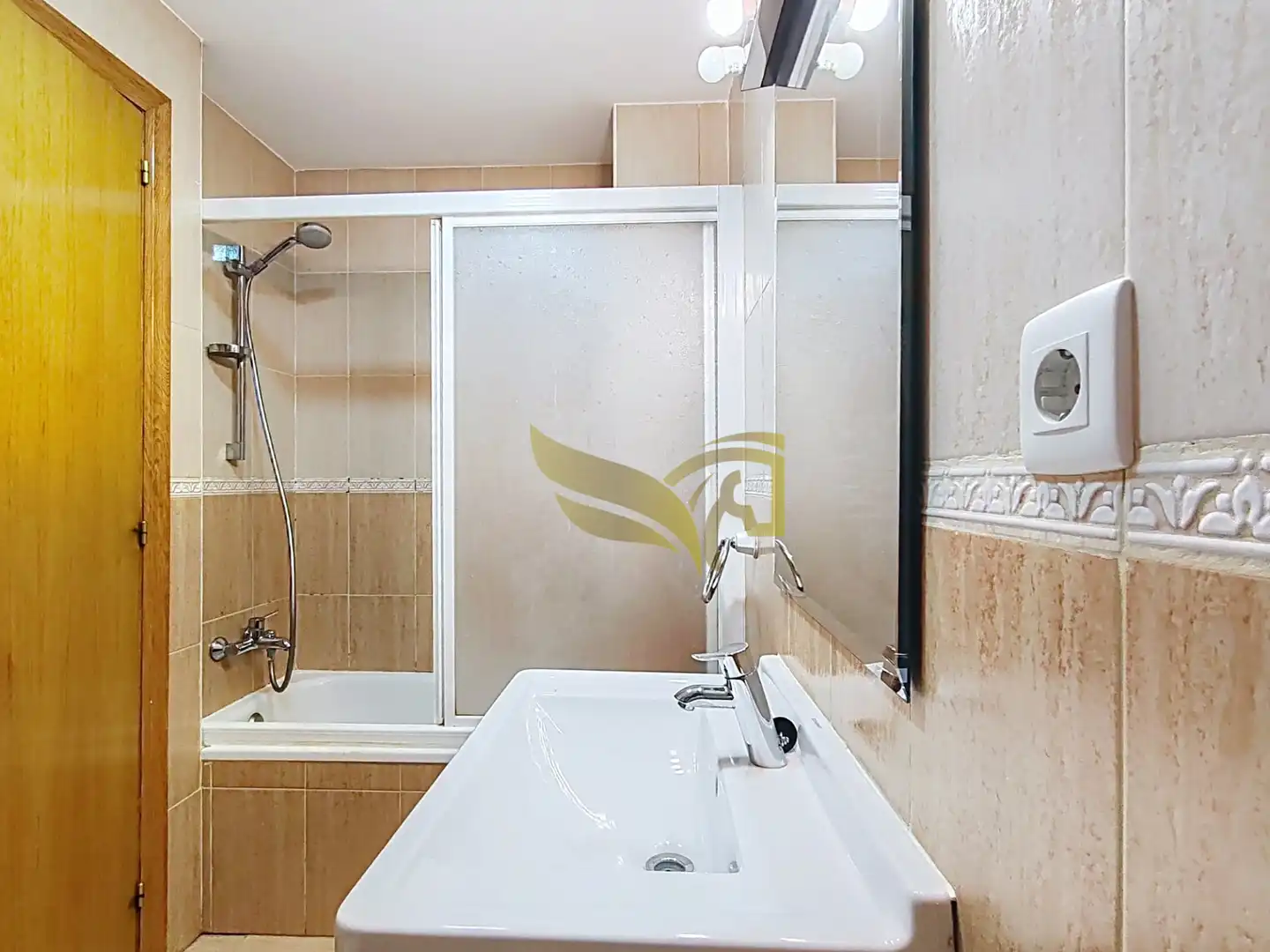 Bathroom of Flat for sale in Murcia  with Air Conditioner, Heating and Furnished