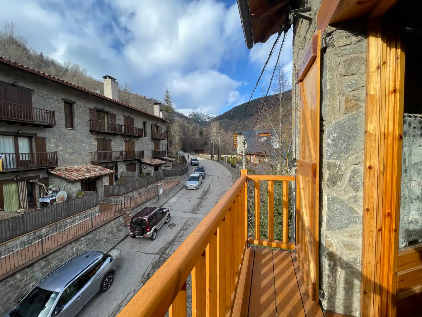 Vista exterior de Àtic en venda en Setcases amb Calefacció, Parquet i Traster