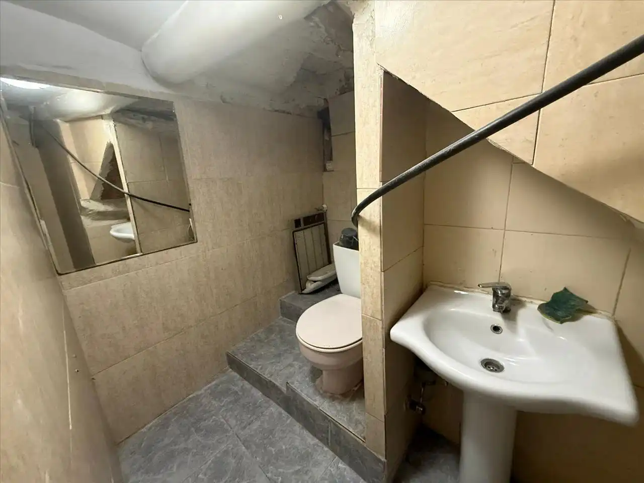 Badezimmer von Einfamilien-Reihenhaus zum Verkauf in Calaf mit Terrasse