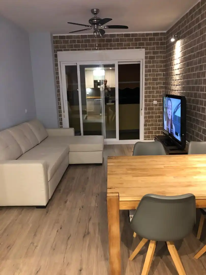 Wohnzimmer von Wohnung zur Miete in Fuengirola mit Klimaanlage, Terrasse und Möbliert