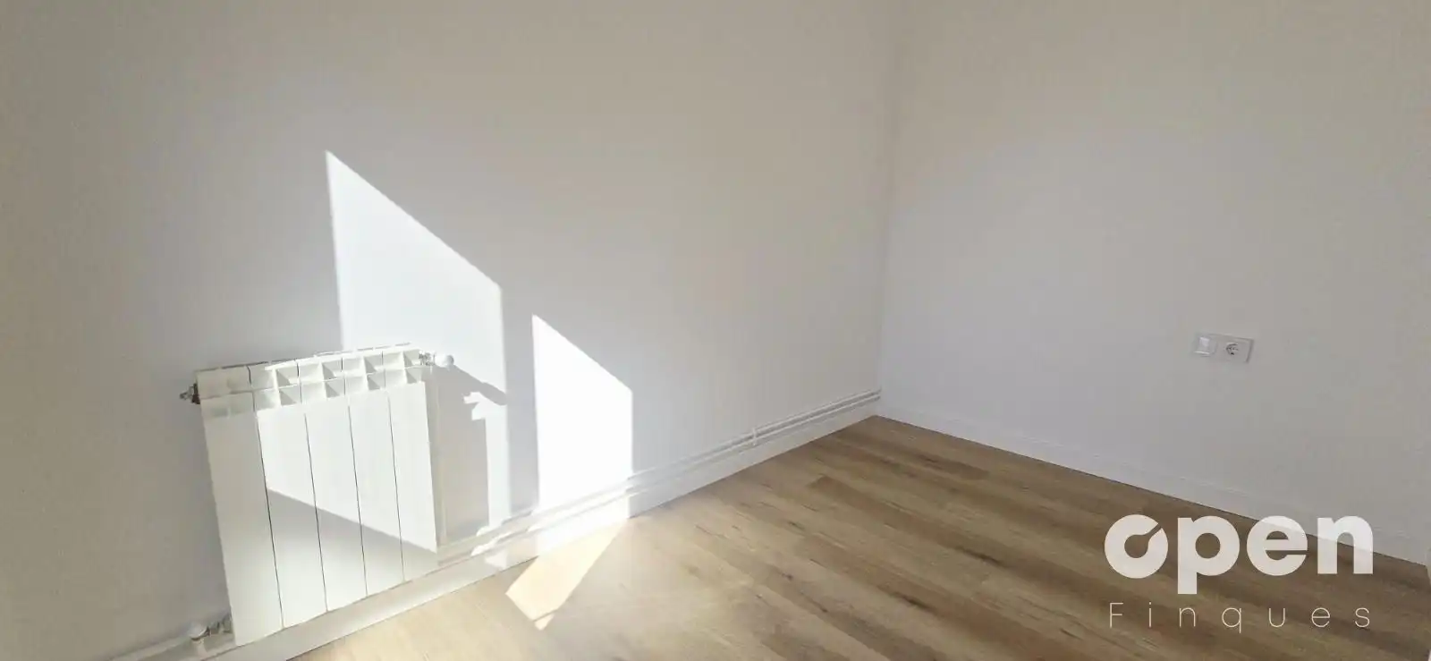 Schlafzimmer von Wohnung zum Verkauf in Terrassa mit Heizung und Parkett
