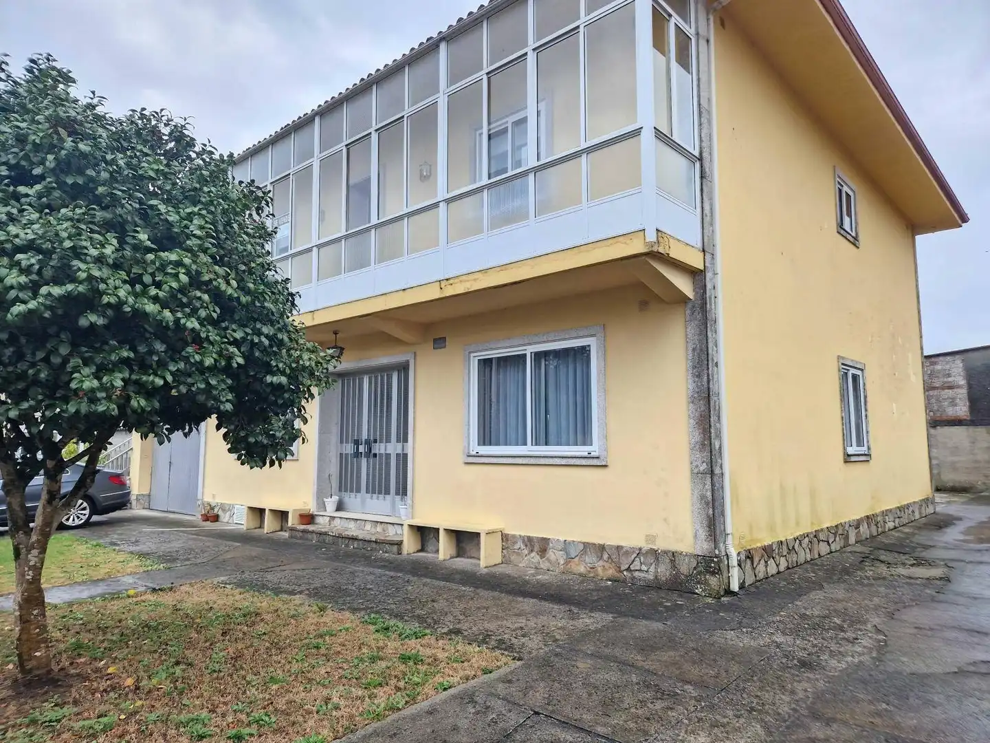 Vista exterior de Casa o xalet en venda en Ames amb Calefacció, Terrassa i Traster