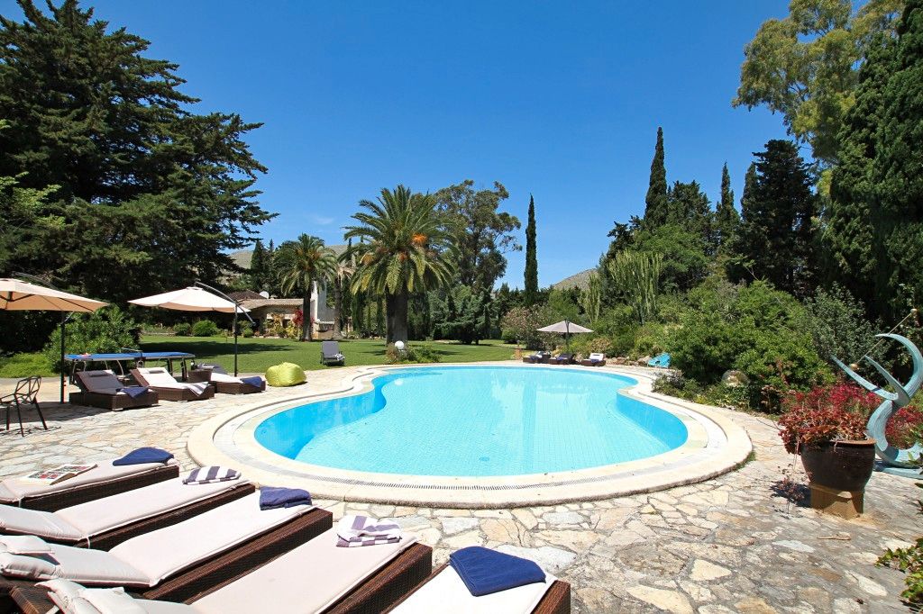 Garden of Country house for sale in Pollença  with Air Conditioner, Heating and Private garden