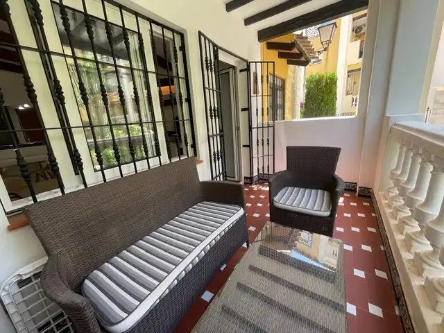 Terrasse von Erdgeschoss zum Verkauf in Torrevieja mit Klimaanlage, Heizung und Terrasse