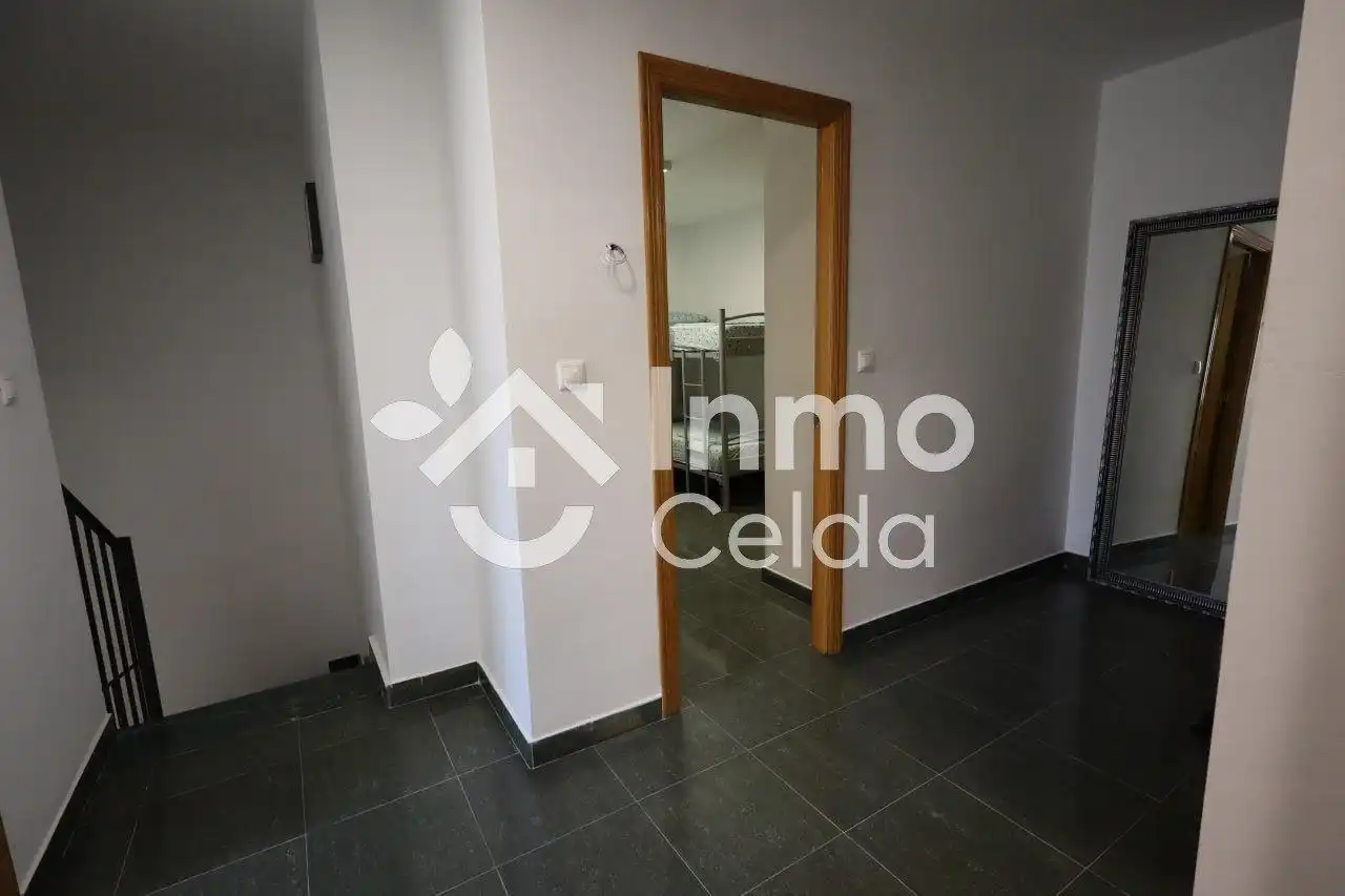 Casa adosada en venta en Chiva con Aire acondicionado, Calefacción y Terraza