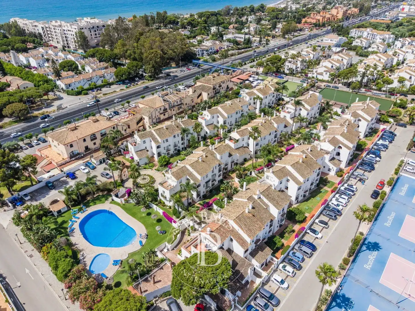 Vista exterior de Piso en venta en Estepona con Aire acondicionado, Calefacción y Terraza