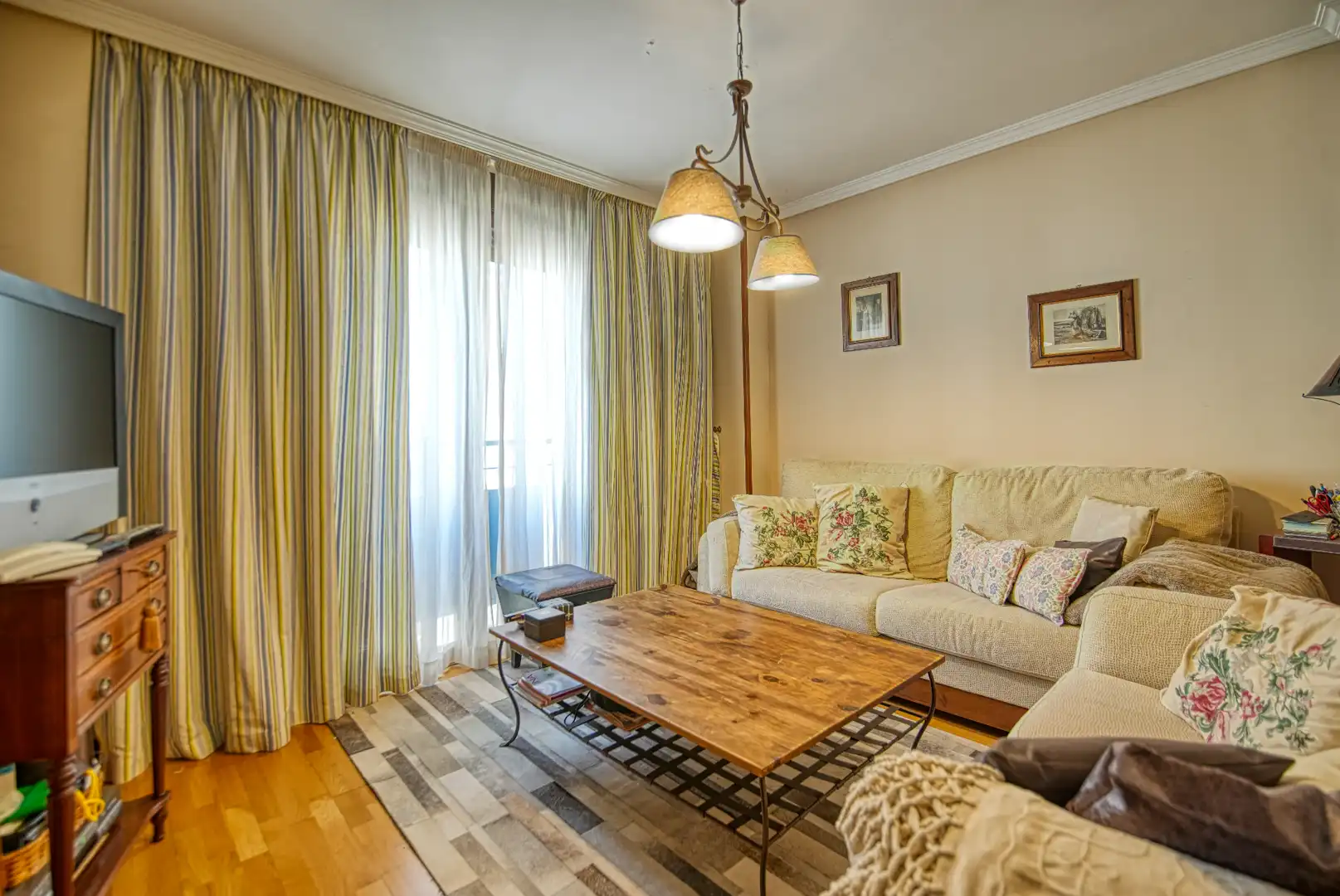 Sala de estar de Casa o chalet en venta en Ávila con Calefacción, Terraza y Trastero
