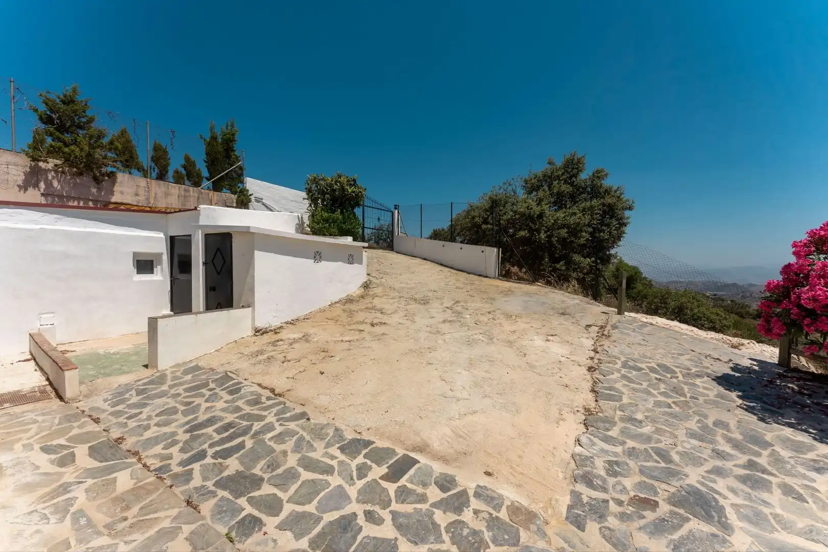 Vista exterior de Finca rústica en venta en Monda con Aire acondicionado y Piscina