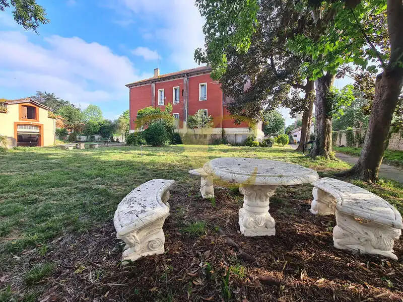 Terrassa de Casa o xalet en venda en Gijón  amb Jardí privat, Terrassa i Traster
