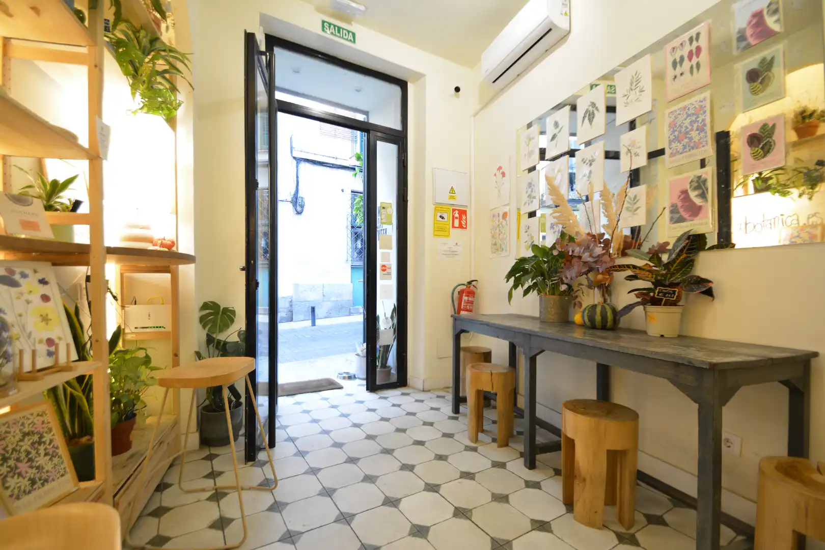 Commercial properties for transfer in Madrid  with Air Conditioner and Heating