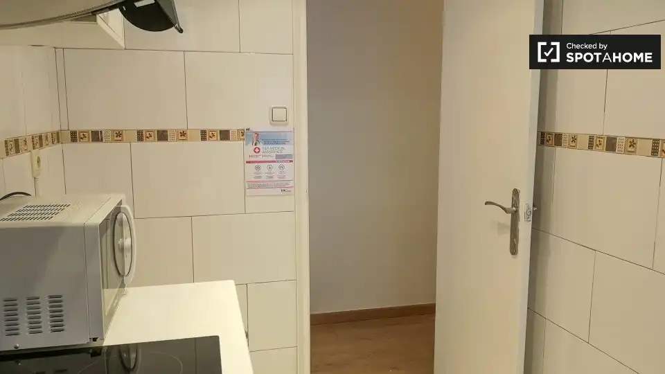 Flat for rent in L'Hospitalet de Llobregat  with Air Conditioner, Heating and Furnished