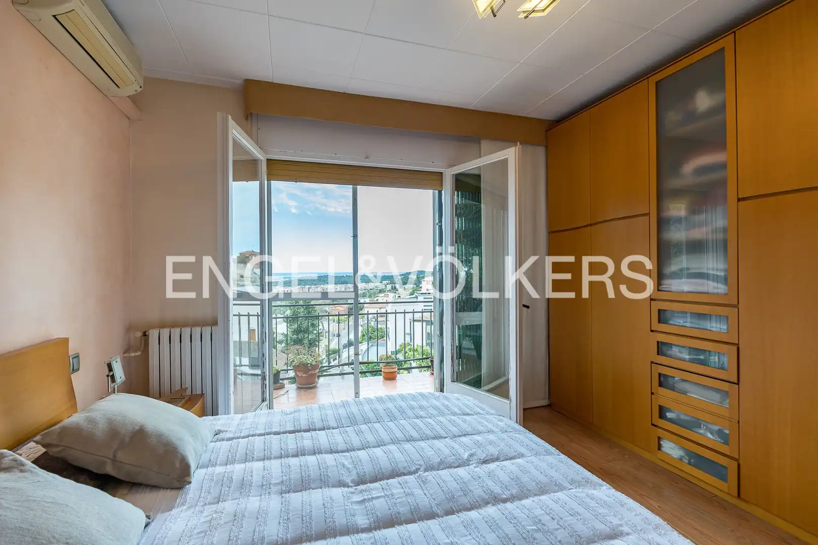 Terraza de Casa o chalet en venta en Viladecans con Calefacción, Jardín privado y Balcón