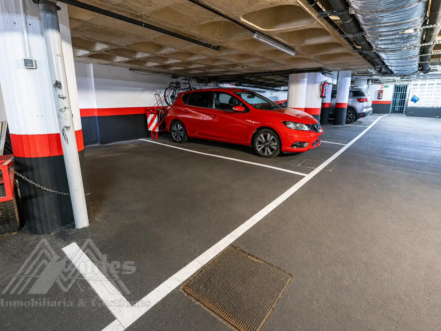 Parking of Flat for sale in Majadahonda  with Air Conditioner, Heating and Storage room