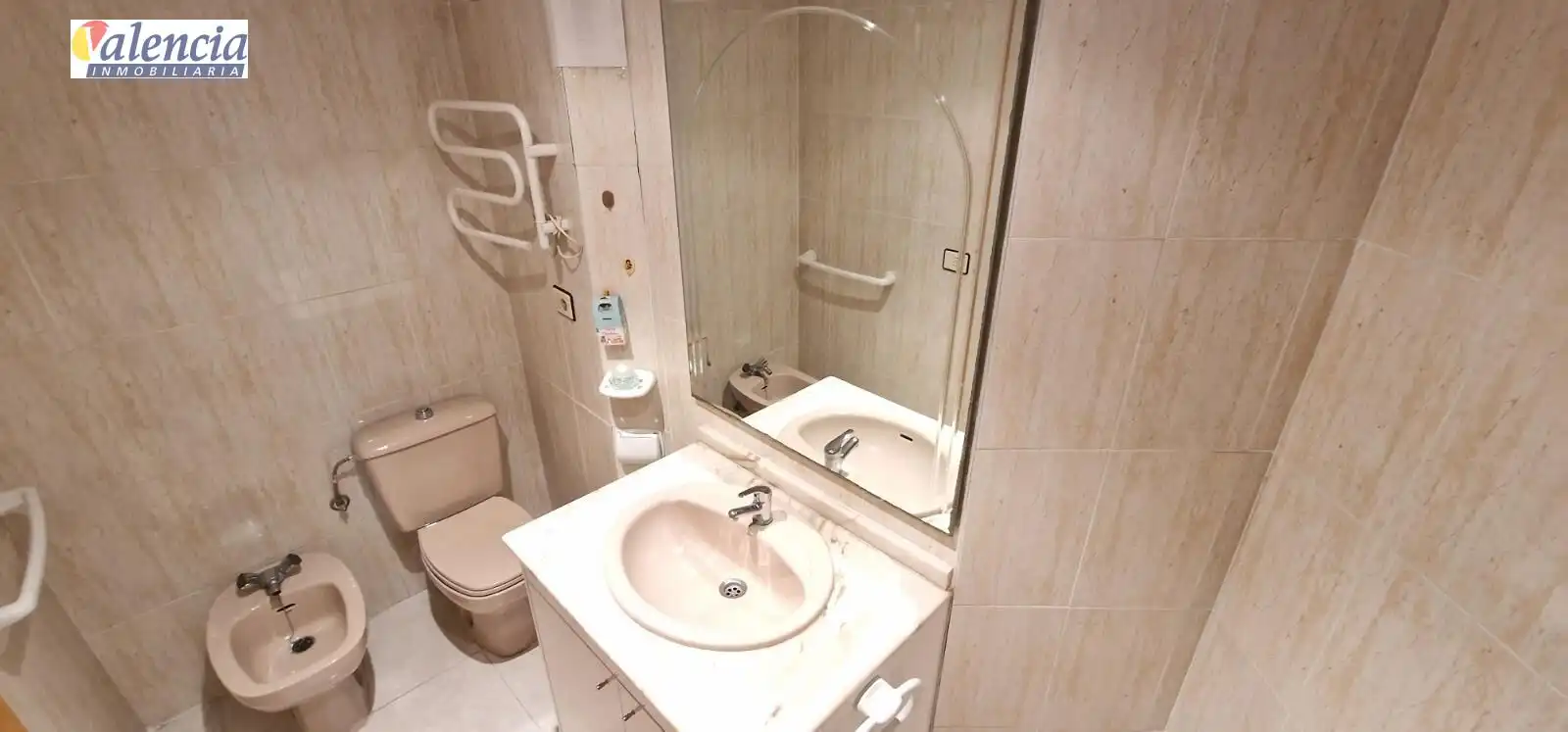 Bathroom of Flat for sale in Valencia  with Balcony