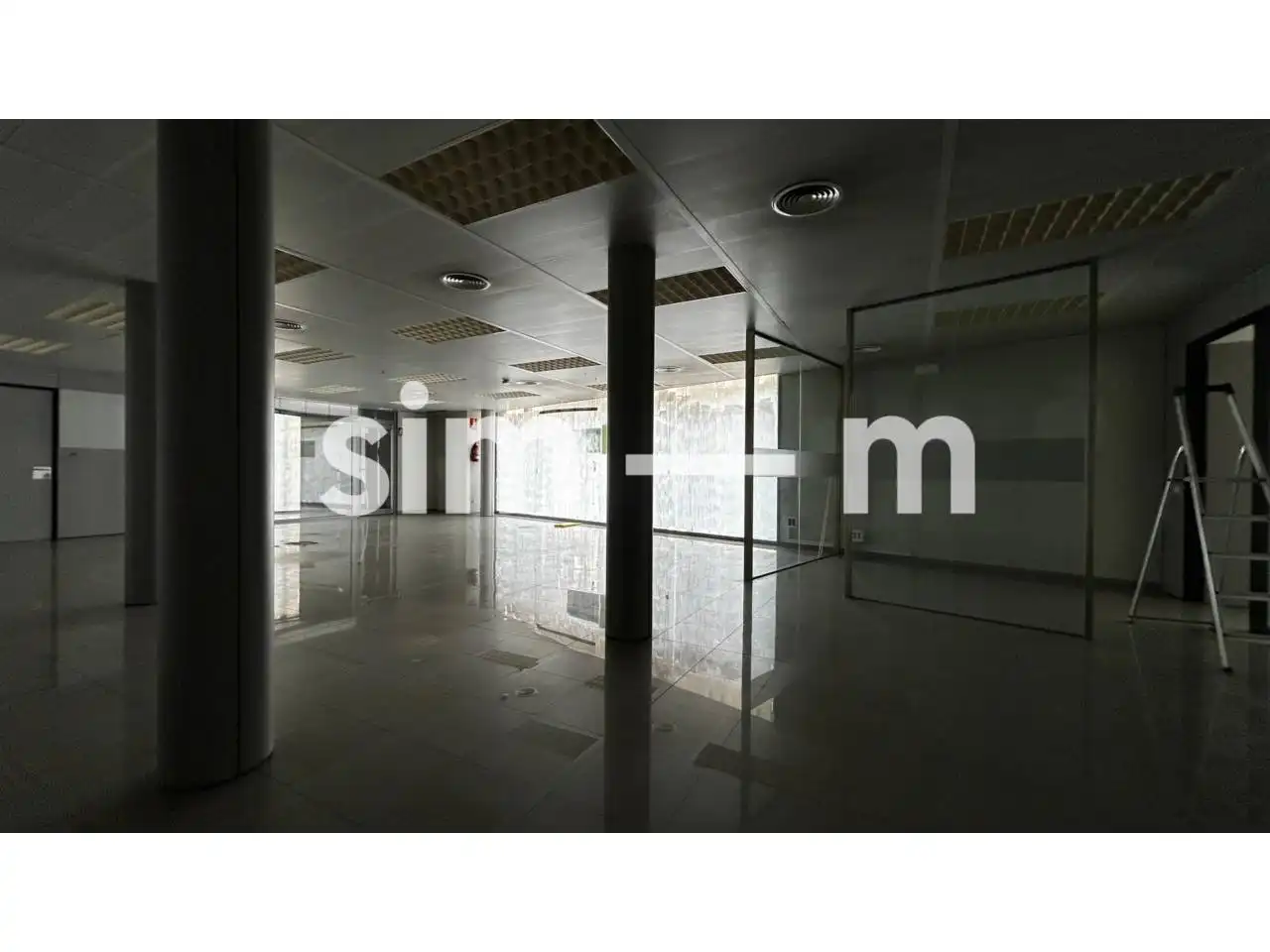 Local en venta en Tona con Alarma