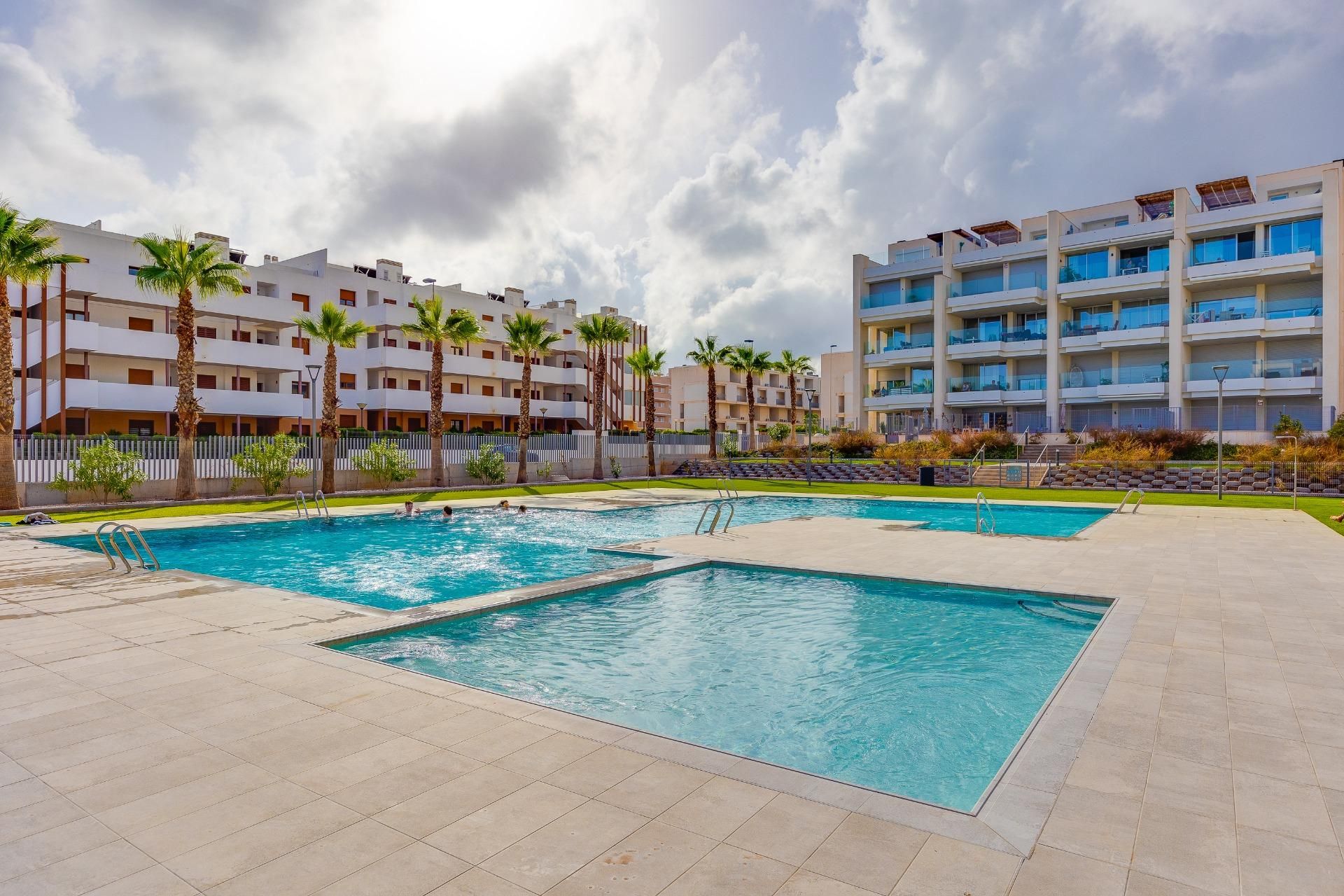 Swimming pool of Apartment for sale in Orihuela  with Air Conditioner, Heating and Private garden