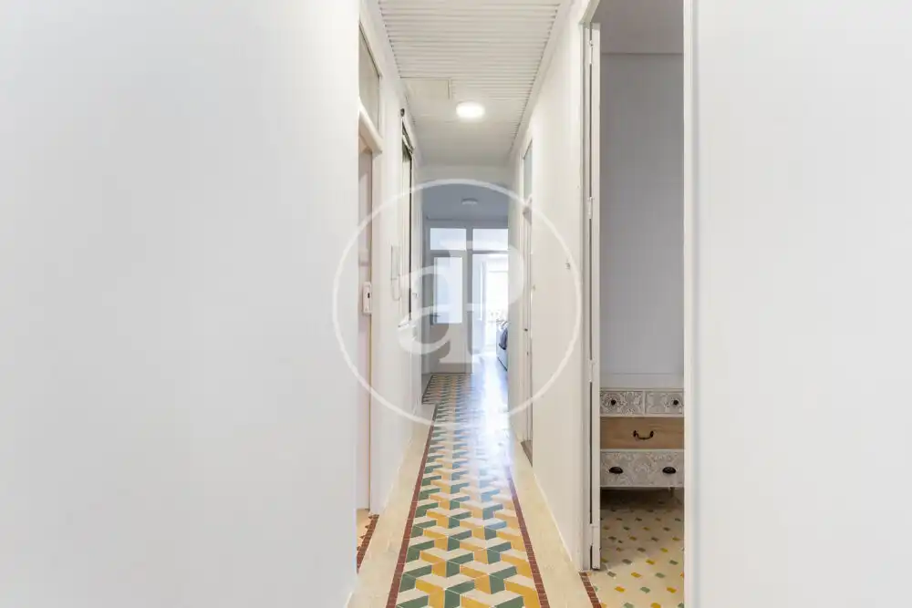 Flat for rent in Valencia  with Air Conditioner, Heating and Furnished