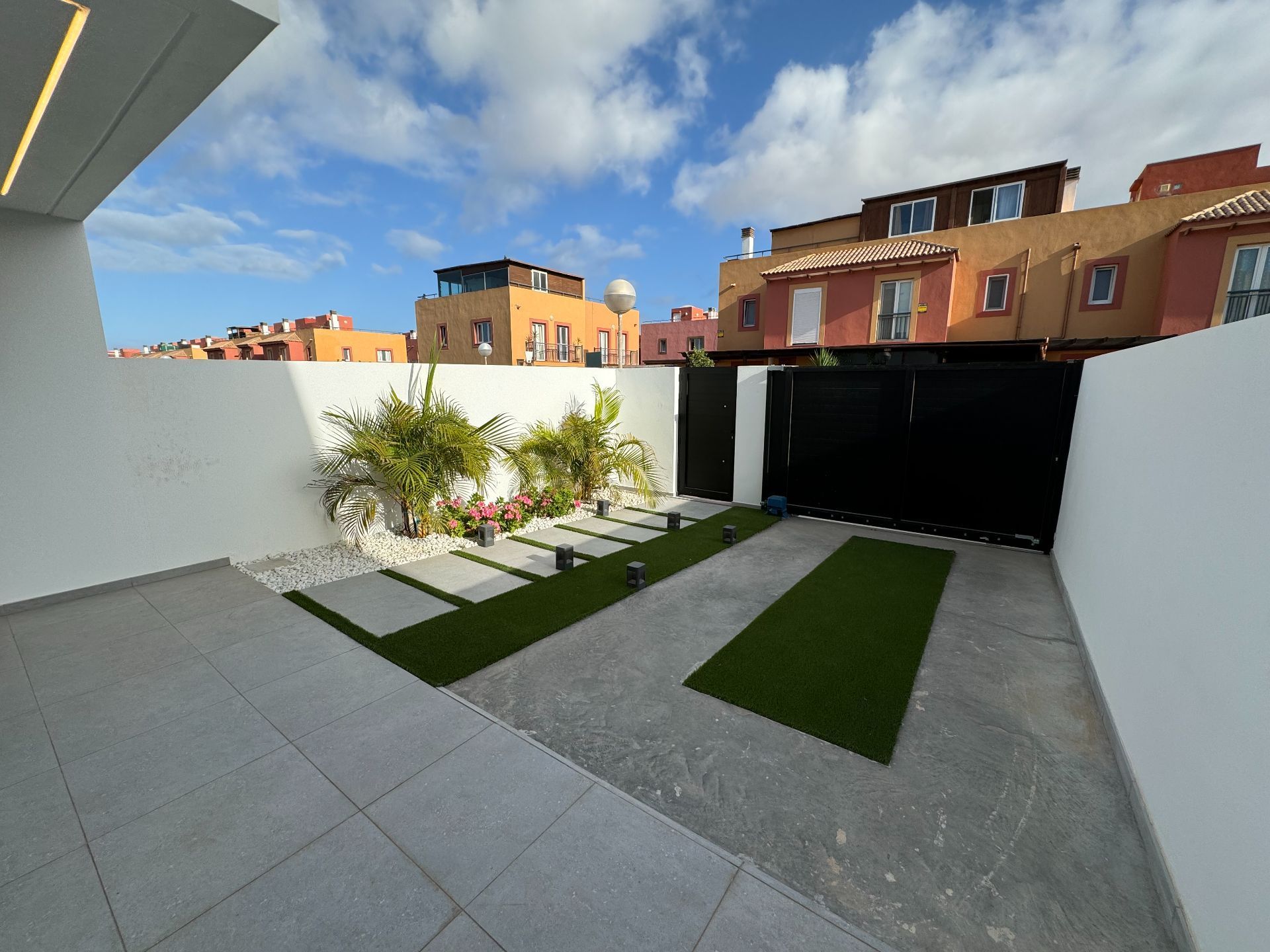 Terrassa de Casa o xalet en venda en La Oliva amb Aire condicionat, Jardí privat i Terrassa