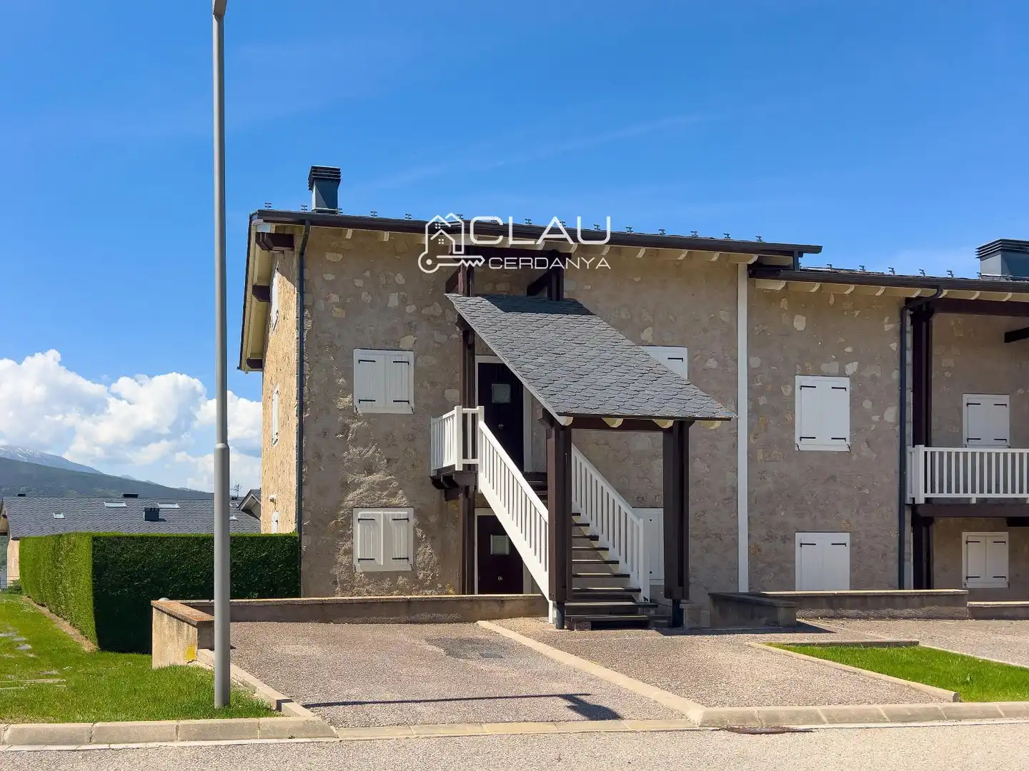 Exterior view of Duplexes for rent in Osséja  with Heating, Parquet flooring and Terrace
