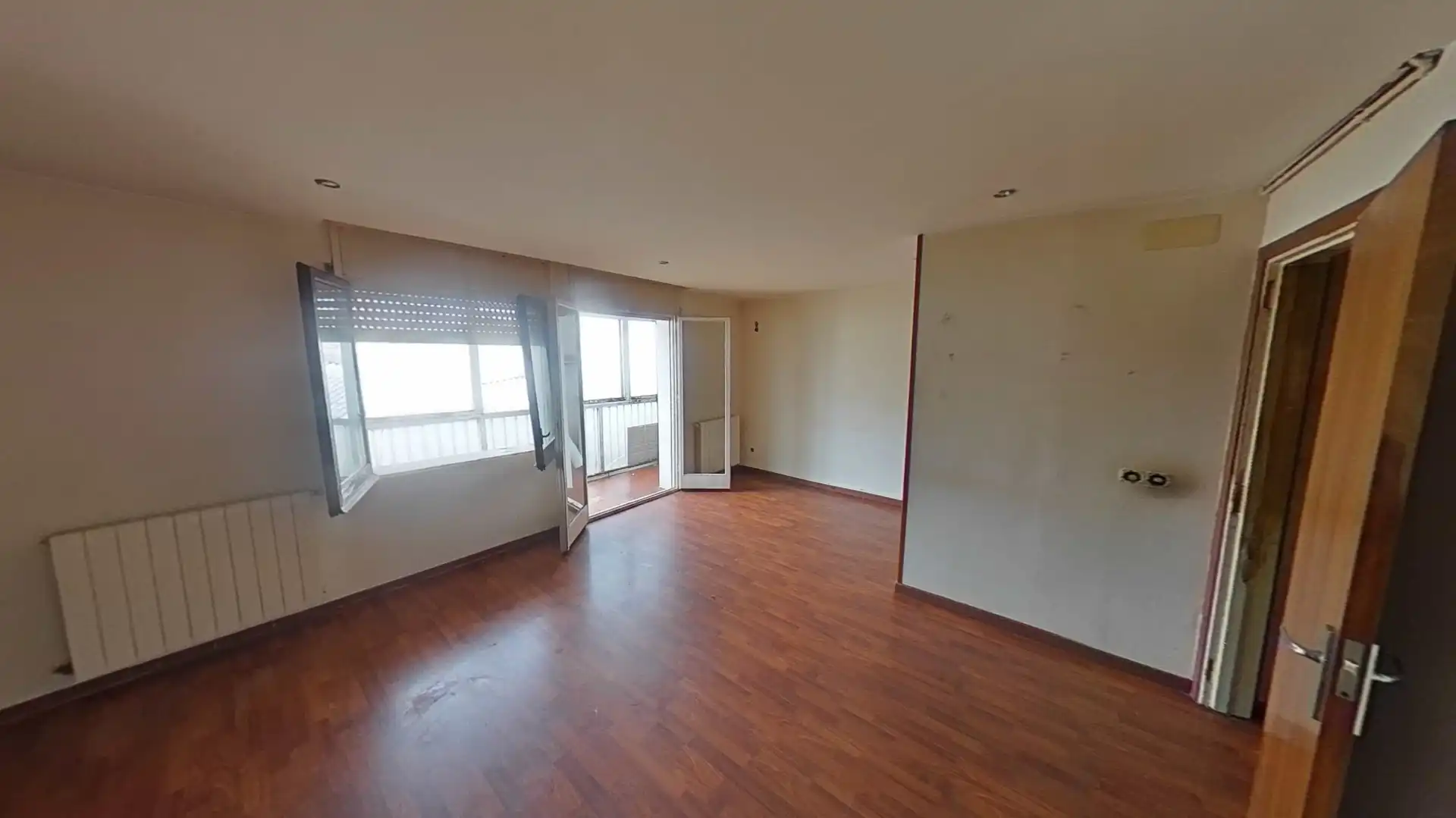 Habitación de Piso en venta en Manlleu con Calefacción, Parquet y Terraza