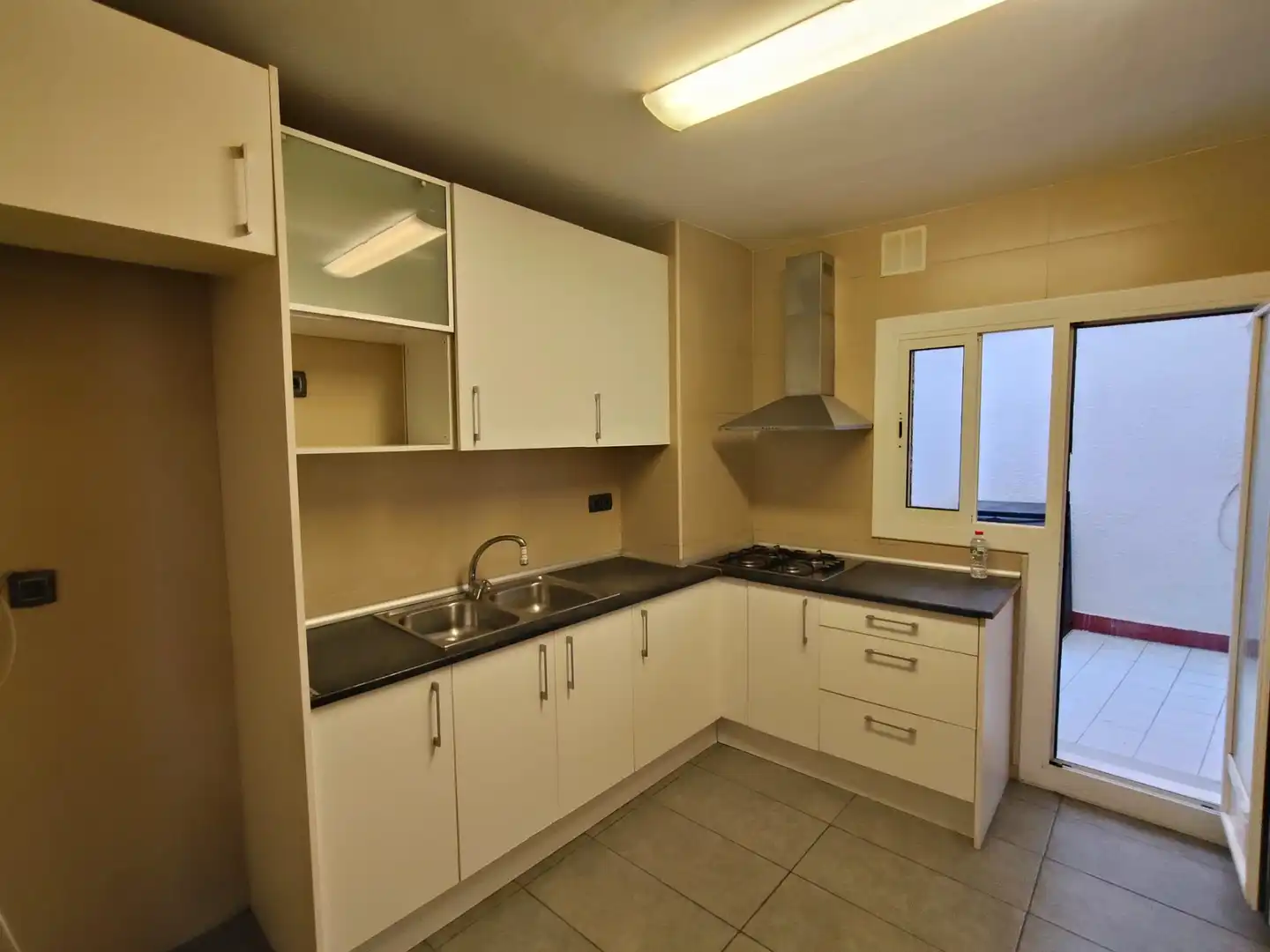 Cocina de Piso en venta en Santa Coloma de Gramenet con Aire acondicionado y Calefacción