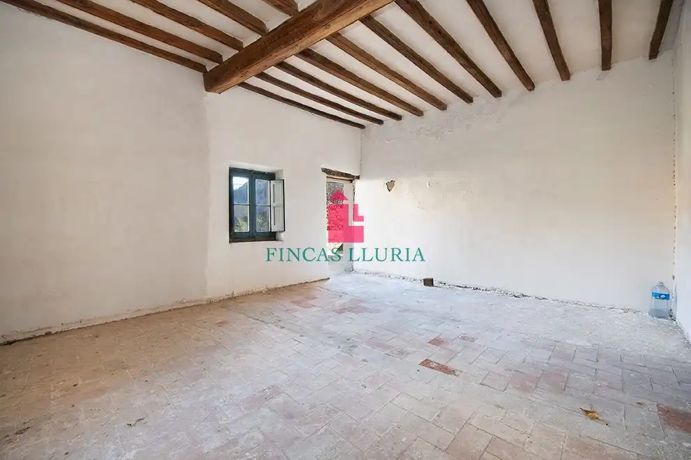 Houses for sale in Crespià