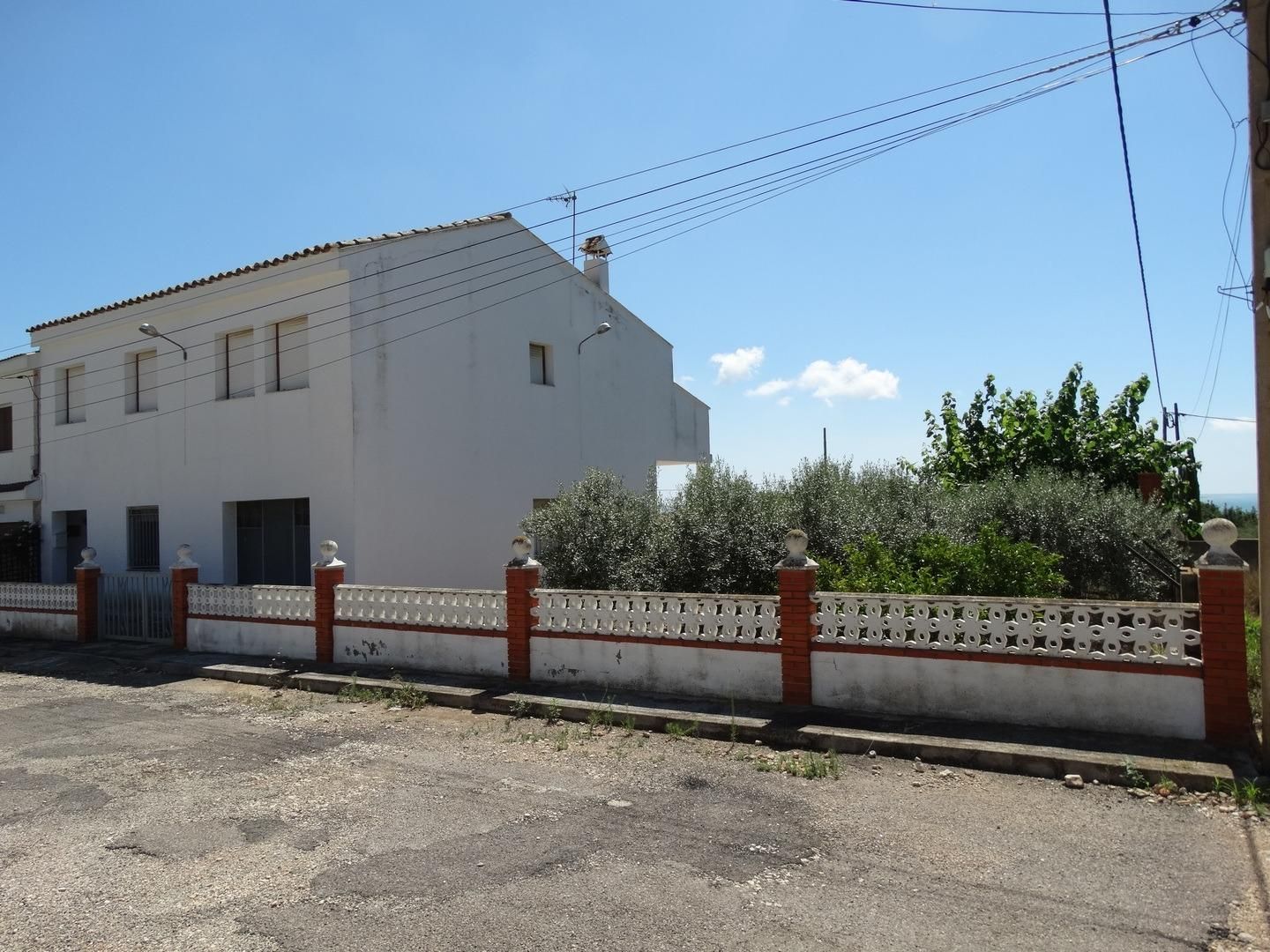 Vista exterior de Casa o xalet en venda en Alcanar amb Jardí privat i Piscina