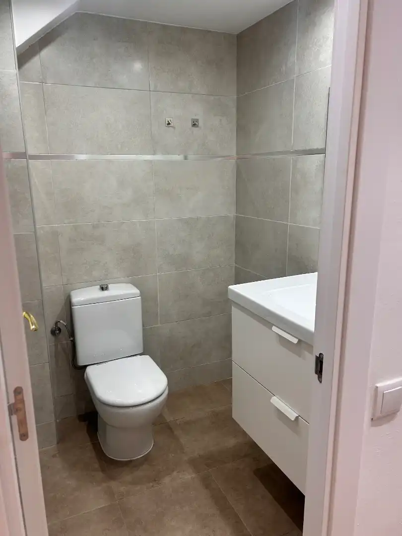 Baño de Piso en venta en Terrassa con Aire acondicionado, Parquet y Horno