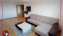 Sala d'estar de Àtic de lloguer en Rivas-Vaciamadrid amb Aire condicionat