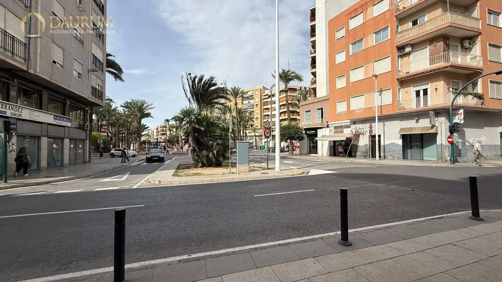 Außenansicht von Garage zum Verkauf in Elche / Elx