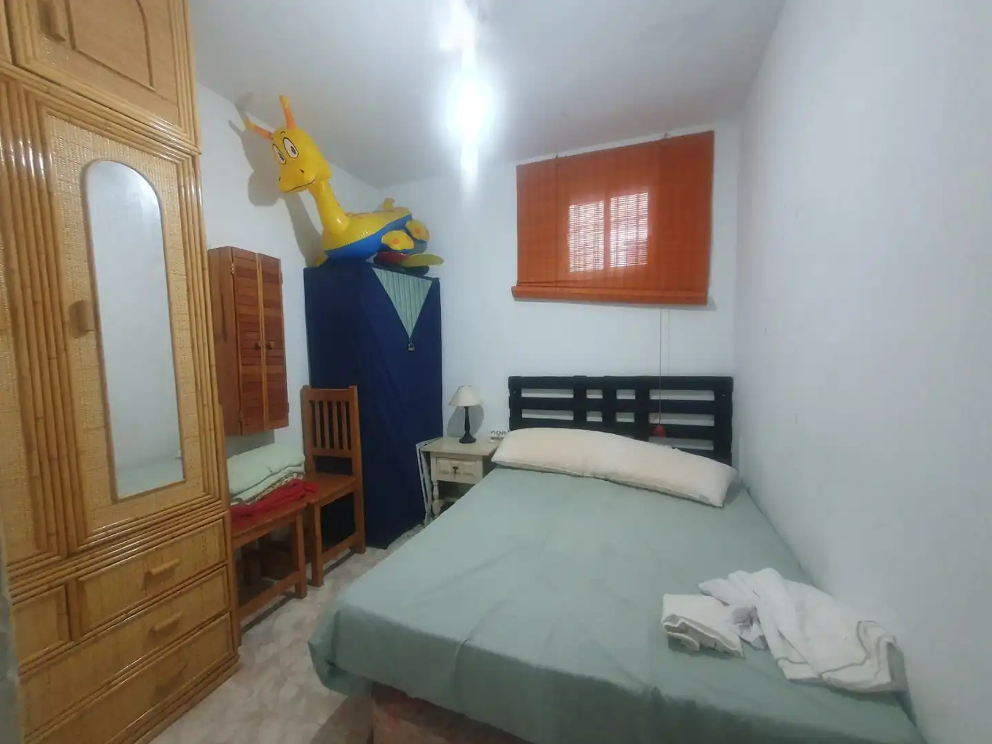 Dormitori de Casa o xalet en venda en Guadix