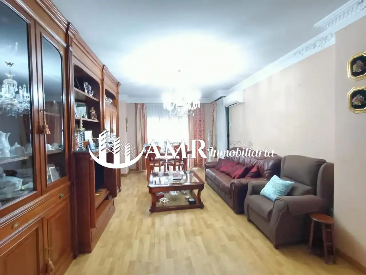 Sala de estar de Piso en venta en Parla con Calefacción, Trastero y Amueblado