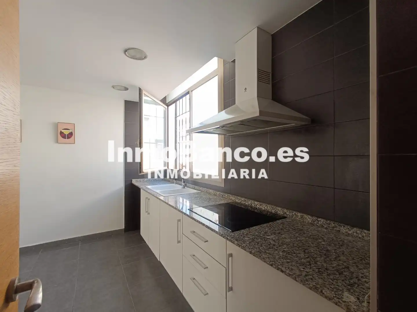 Kitchen of Detached homes for rent in La Pobla de Vallbona  with Air Conditioner, Heating and Terrace