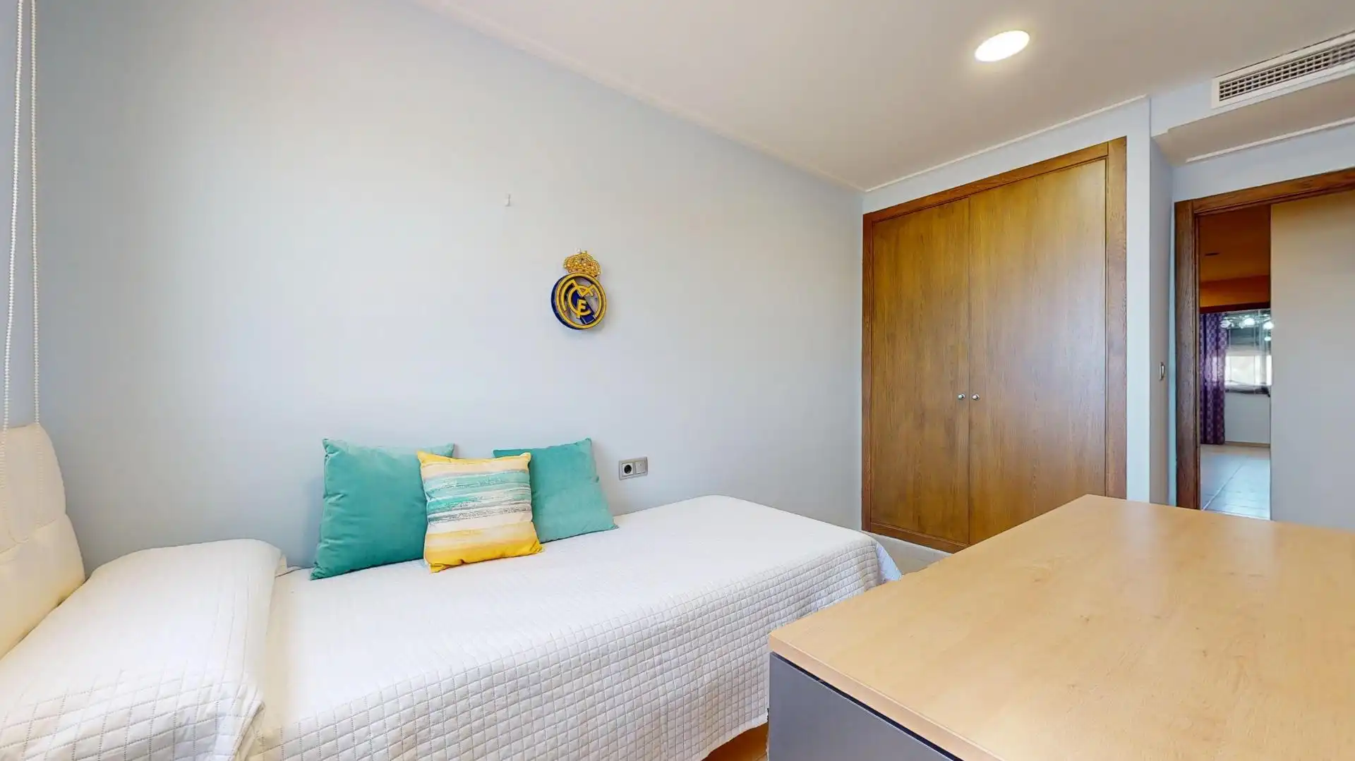 Dormitori de Dúplex en venda en Pilar de la Horadada amb Aire condicionat, Calefacció i Jardí privat