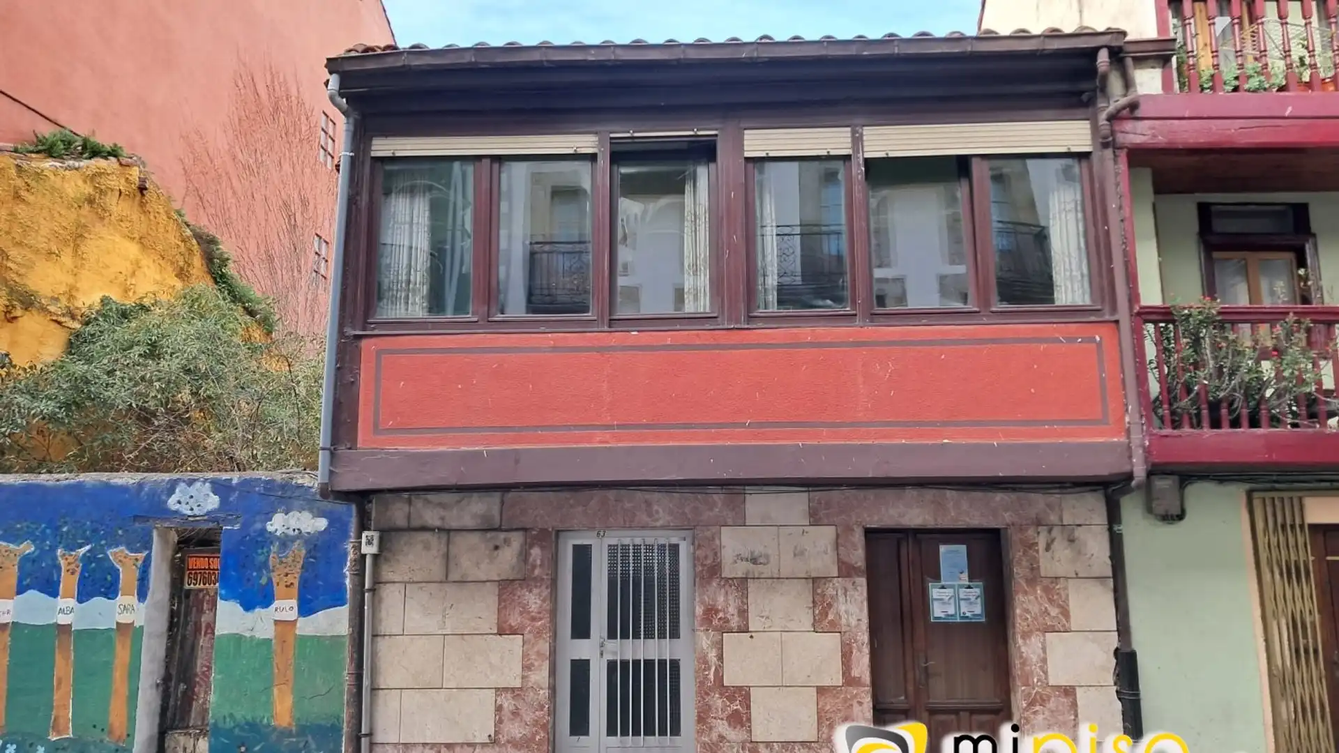 Außenansicht von Haus oder Chalet zum Verkauf in Ampuero