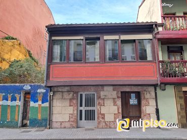 Casa amb jardí en venda a Ampuero