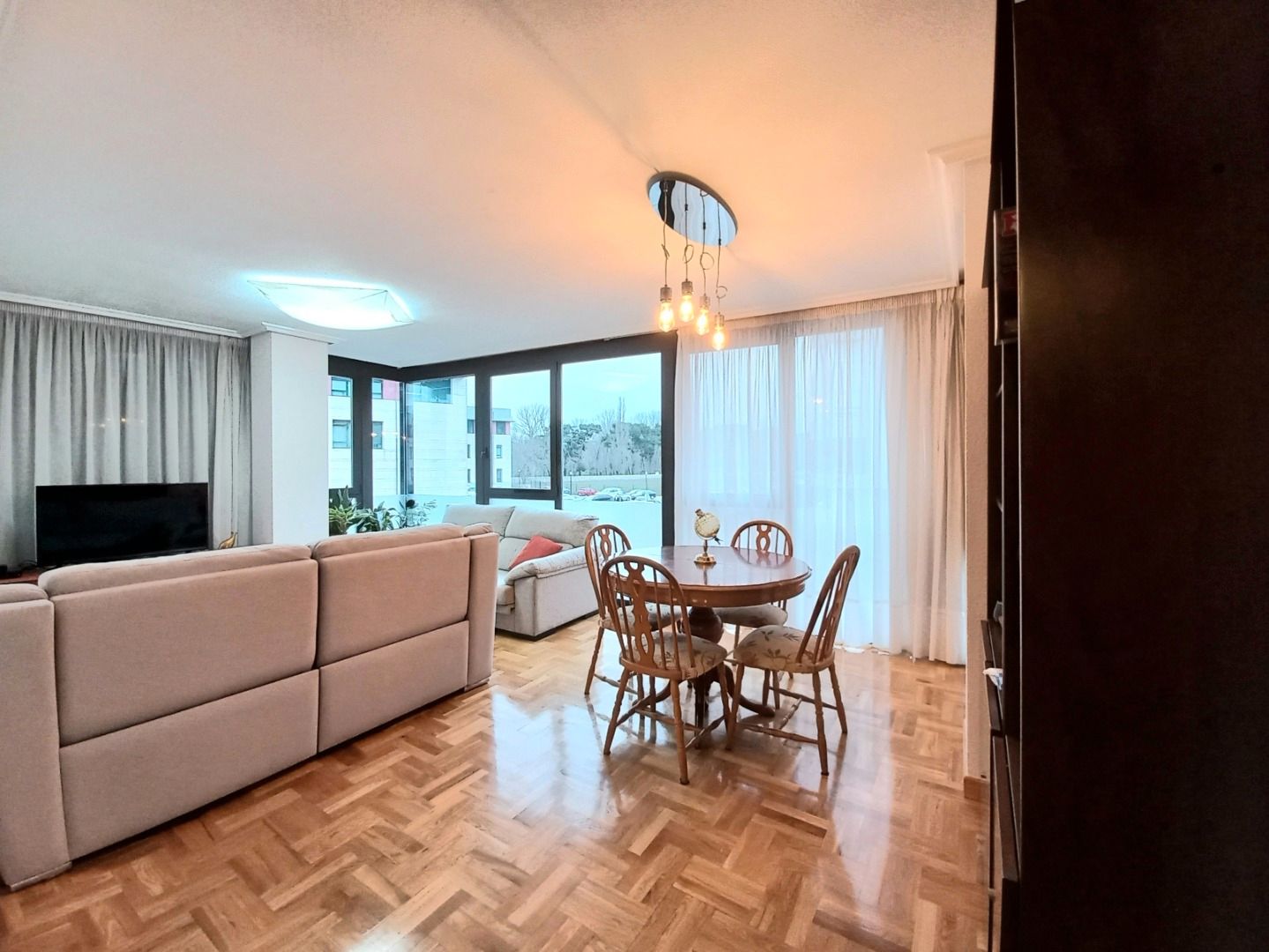 Pis de lloguer a Calle Condes de Berberana, Universidad - Las Huelgas