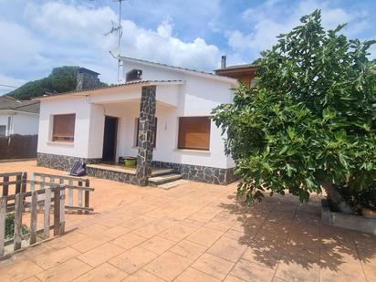 Exterior view of House or chalet for sale in Riells i Viabrea  with Terrace