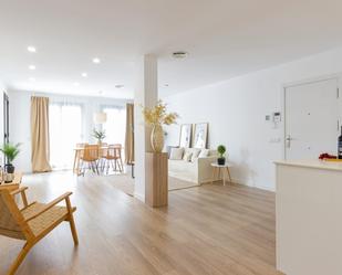 Living room of Flat for sale in Terrassa  with Air Conditioner, Heating and Private garden