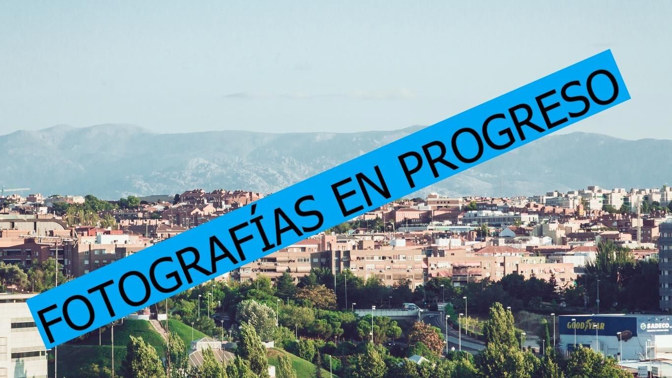 Vista exterior de Estudi en venda en Alcobendas amb Calefacció