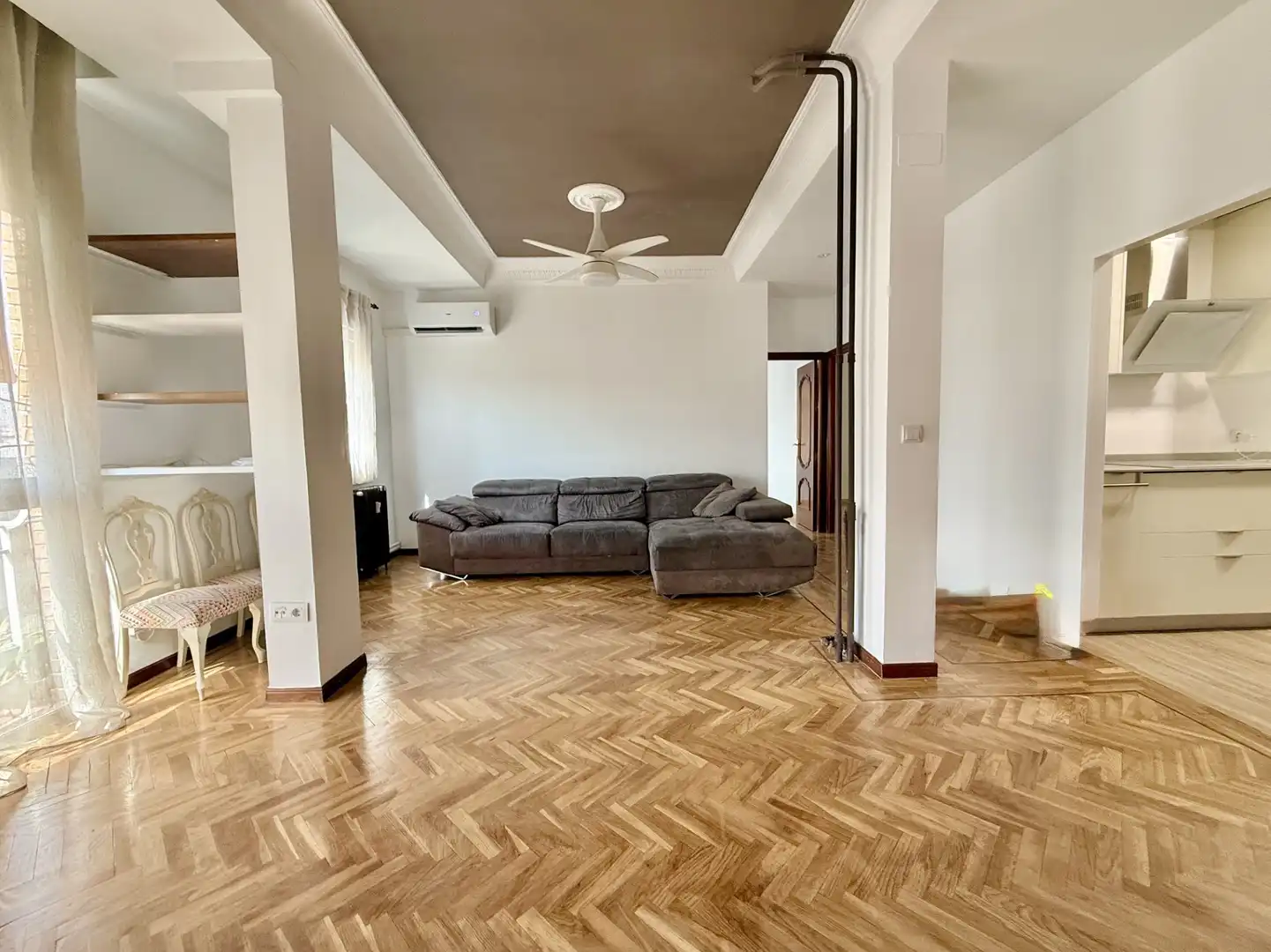 Wohnung zur Miete in Calle de Antonio López, Moscardó