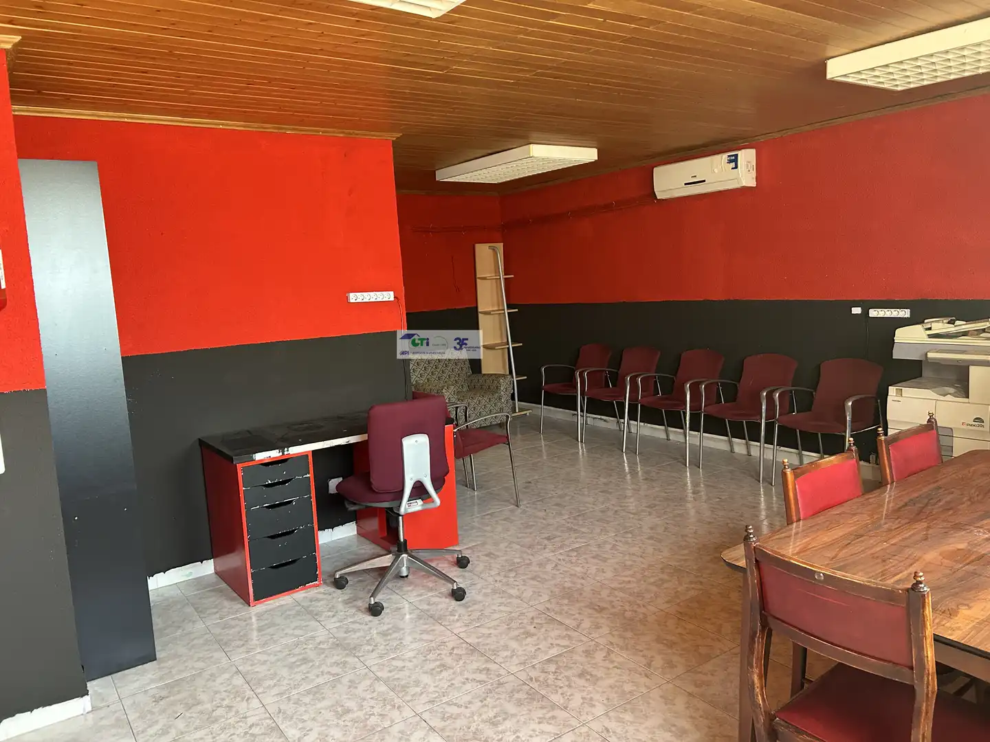 Nau industrial en venda a C / BUENOS AIRES, La Muela