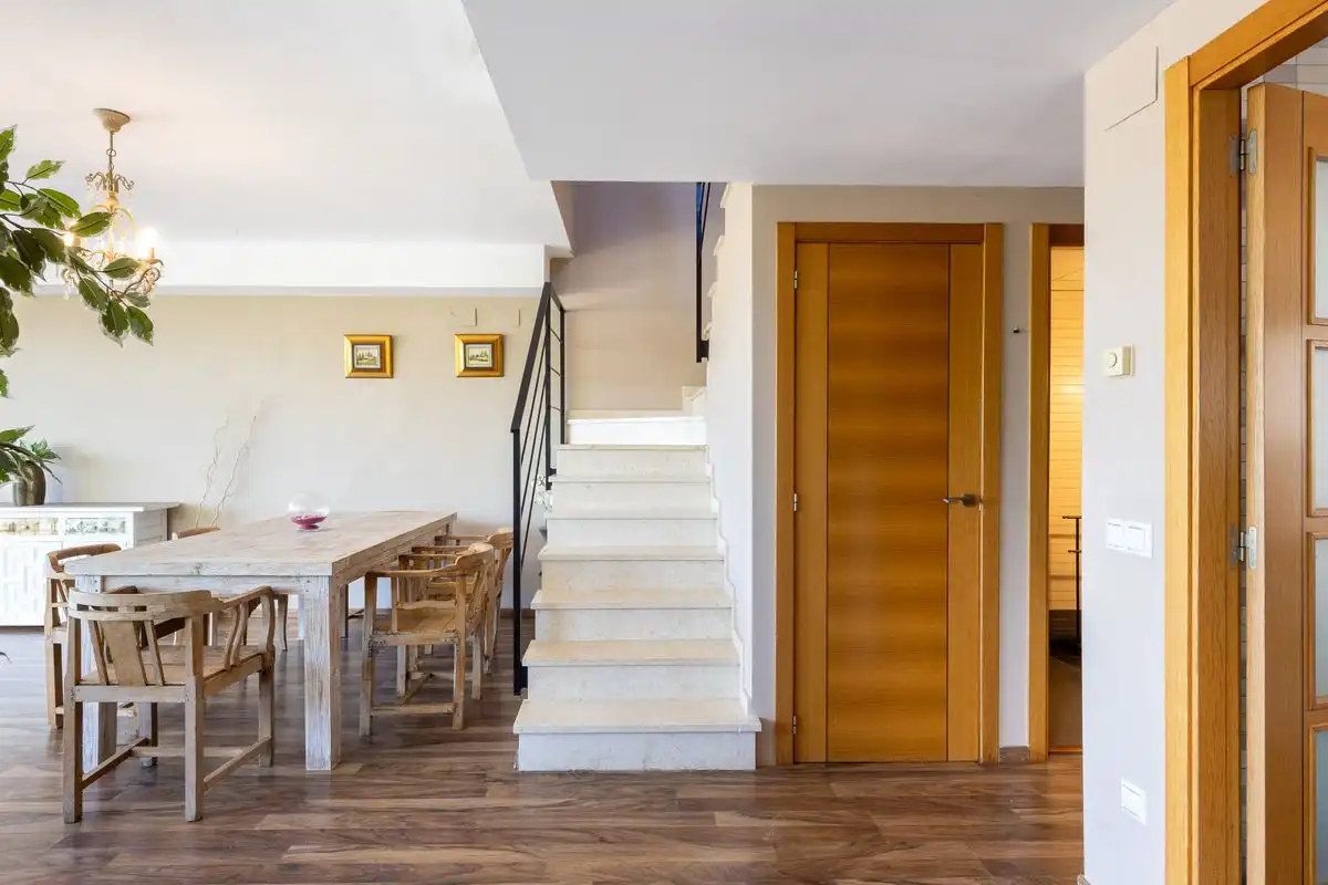 Houses for sale in Chiva  with Heating, Private garden and Storage room