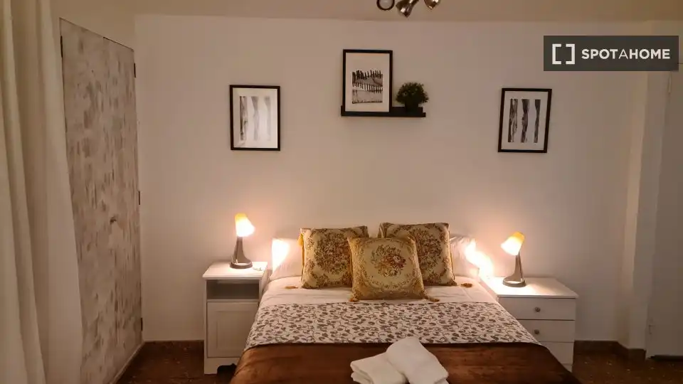 Schlafzimmer von Wohnung zur Miete in Llíria mit Klimaanlage, Heizung und Möbliert
