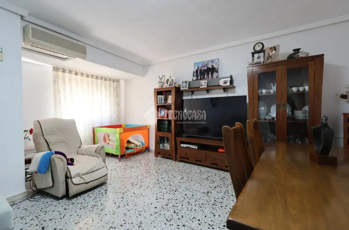 Sala d'estar de Pis en venda en Sagunto / Sagunt amb Balcó