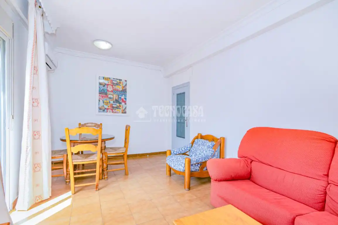 Sala de estar de Piso en venta en Granada con Aire acondicionado y Balcón