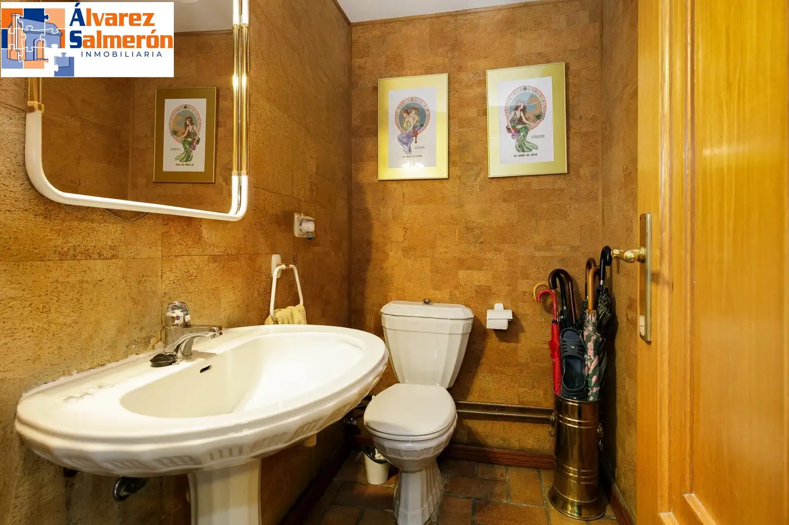 Bany de Casa o xalet en venda en Granada