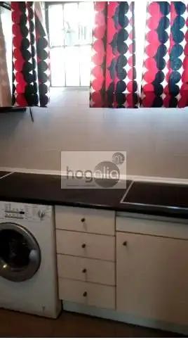 Cocina de Planta baja de alquiler en Sevilla con Aire acondicionado y Amueblado